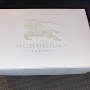 Burberry Infant Sneaker Sz 2